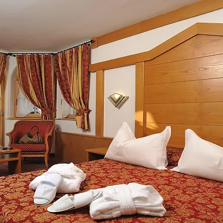 Romantic Plaza Hotel